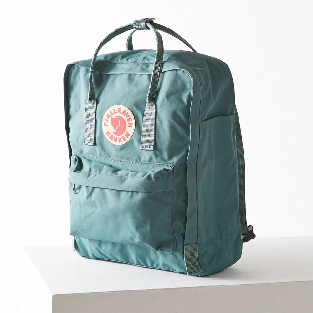 BRAND NEW Fjallraven Kanken Backpack